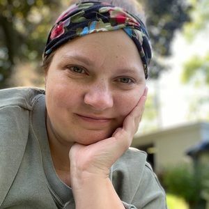 Meet your Posher, Caitlin